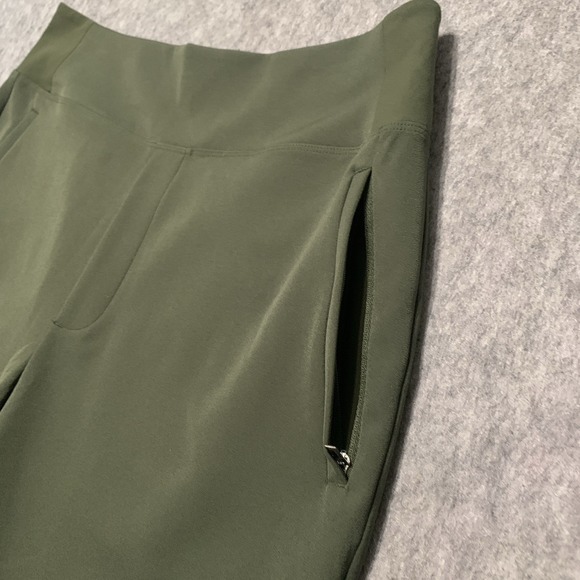 ATHLETA Endless Highrise Pants Athleisure Trousers Women's Olive Green Size 14 - Picture 8 of 16